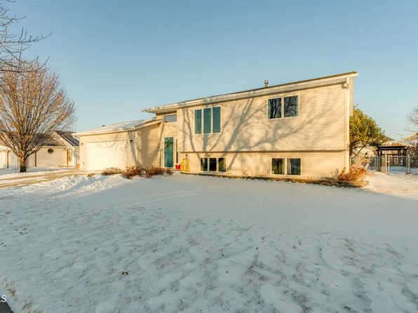 2500 9th Ave SE, Mandan, ND 58554
