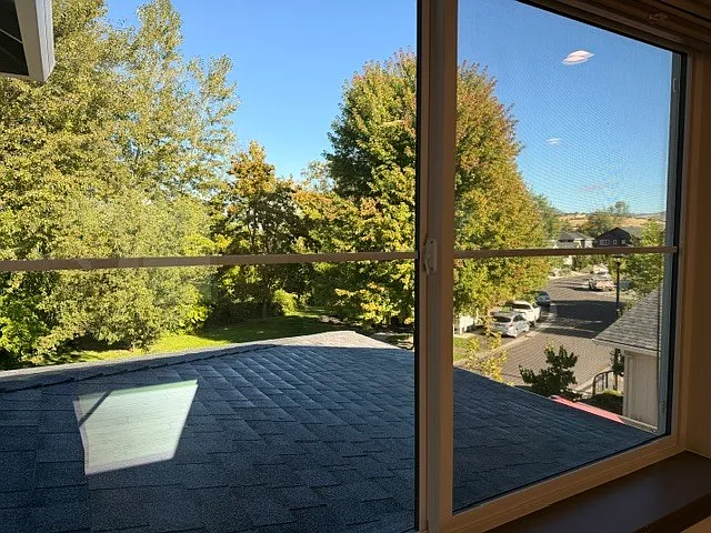 261 Talent Avenue - B — Photo 4