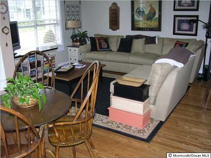 4th image of 1176A Thornbury Ln