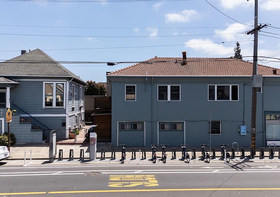 1st image of 40th St