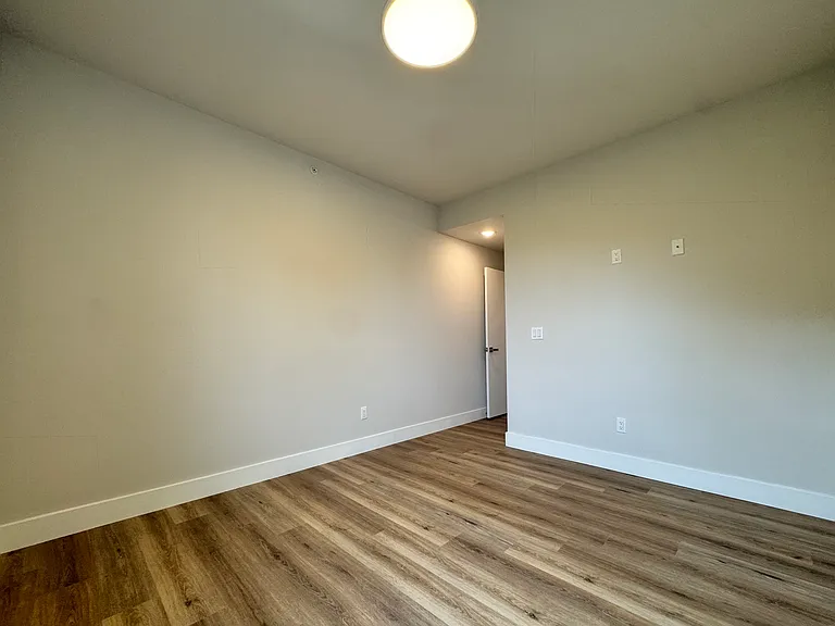 5222-24 Chester Ave #15 — Photo 39
