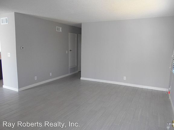 5th image of 126 Lisa Ln #B