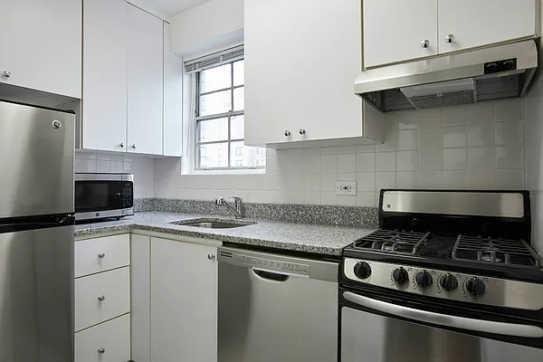 Sold by Keller Williams NYC | media 11
