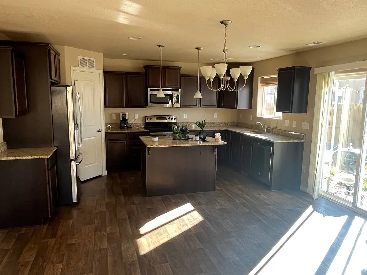 1 bed, 1671 sqft, $1,000 — Photo 2