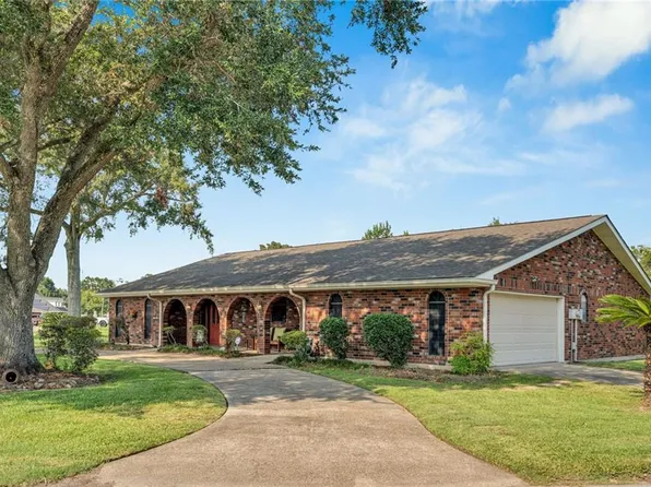 313 Santa Cruz Ct, Luling, LA 70070