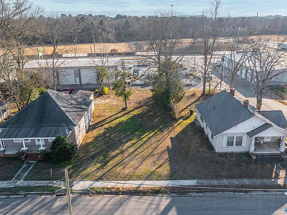 3rd image of 1320 Alabama Ave