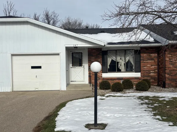 230 S State St APT 147, Zeeland, MI 49464