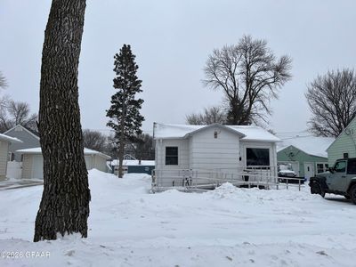 1607 7th Ave N, Grand Forks, ND, 58203