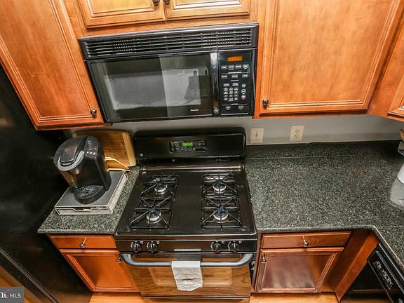 3rd image of 2903 Saintsbury Plz APT 106