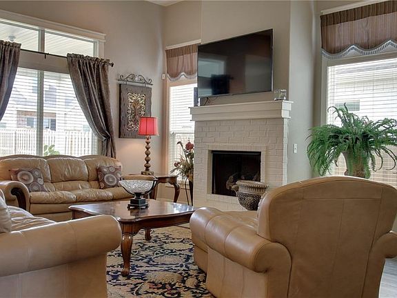 4th image of 4686 W Canyon Run Dr