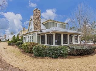 1050 Landing Dr, Greensboro, GA