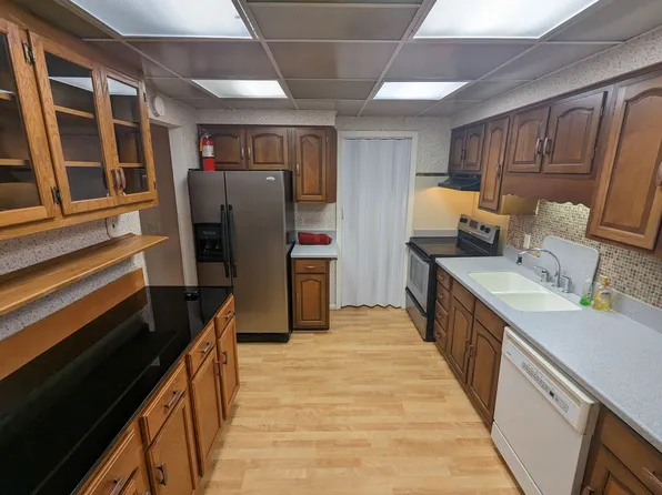 5526 Heatherdowns Blvd, Toledo, OH 43614