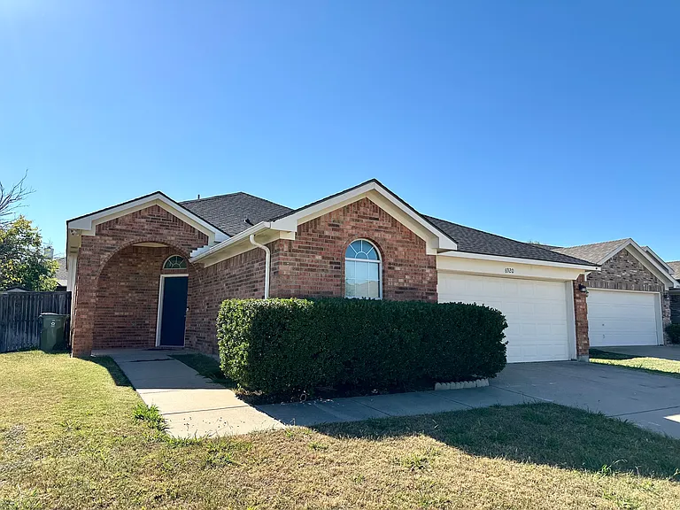 6920 Misty Meadow Ln — Photo 1