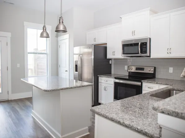 6009 Richard Bradley Dr, Wilmington, NC 28409