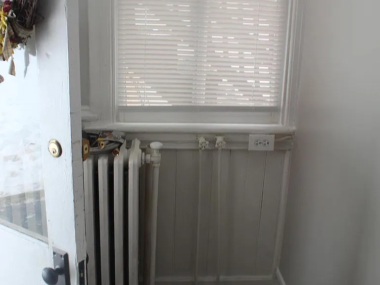 134 E Washington St #1 — Photo 17