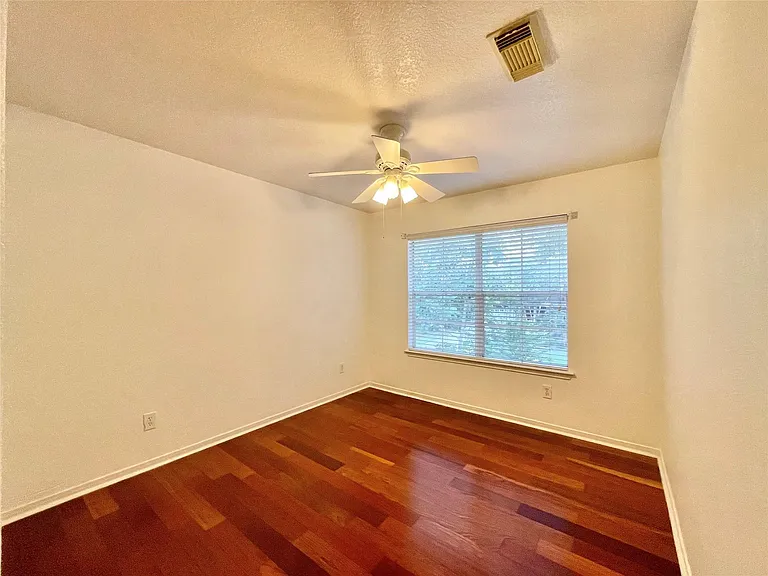 11 Dalea Pl — Photo 44