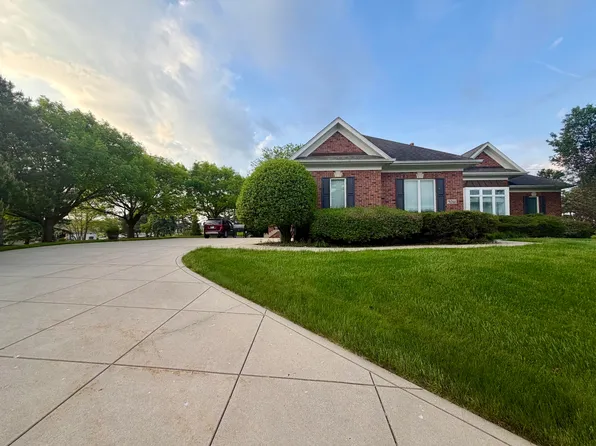 9261 Ruth Ct, Saint John, IN 46373