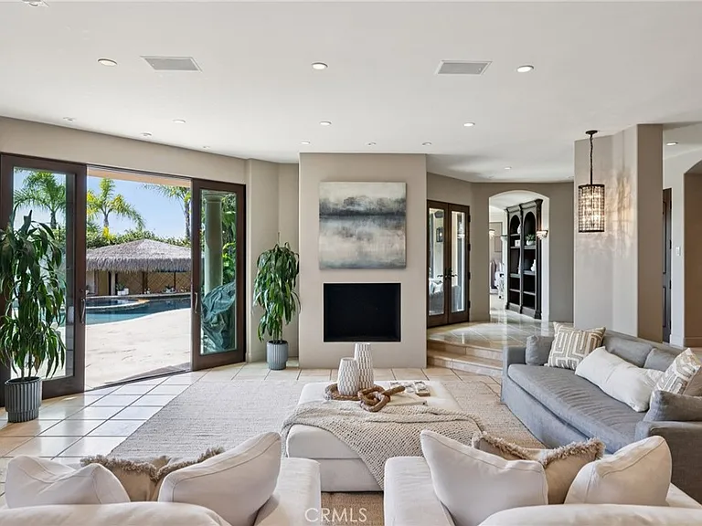 215 S Poinsettia Ave — Photo 15