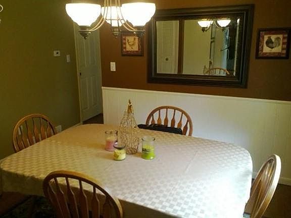 5th image of 1360 Robinwood Dr