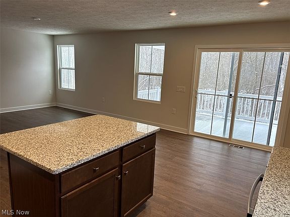 4th image of 3362 Brentwood Dr