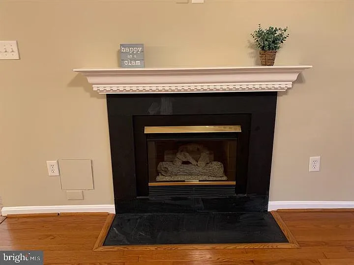 10010 Vanderbilt Cir #5-9 — Photo 8