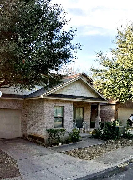 6214 Pecan Tree — Photo 1