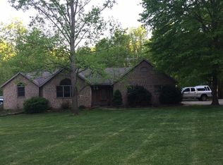 90 Chloe Ln, Little Hocking, OH 45742