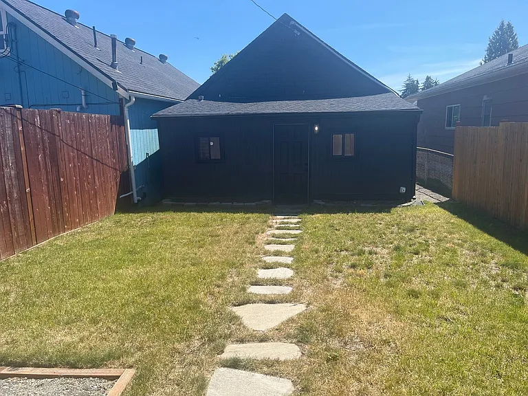 6004 S Lawrence St — Photo 15