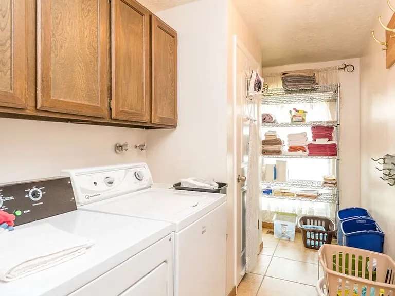 236 S Aileen Way — Photo 17