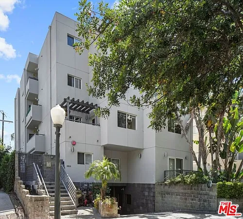 10616 Kinnard Ave #101 Photo 1