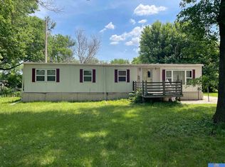 615 W Mary St, Beatrice, NE 68310