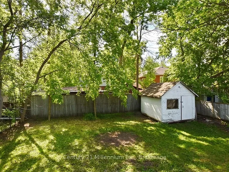 85 Glenwood Dr — Photo 50