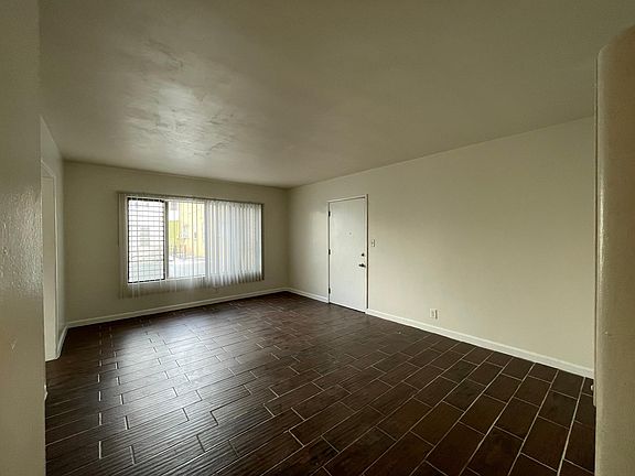4th image of 3867-3885 Potomac Ave #11