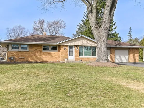 4225 North 160th STREET, Brookfield, WI 53005