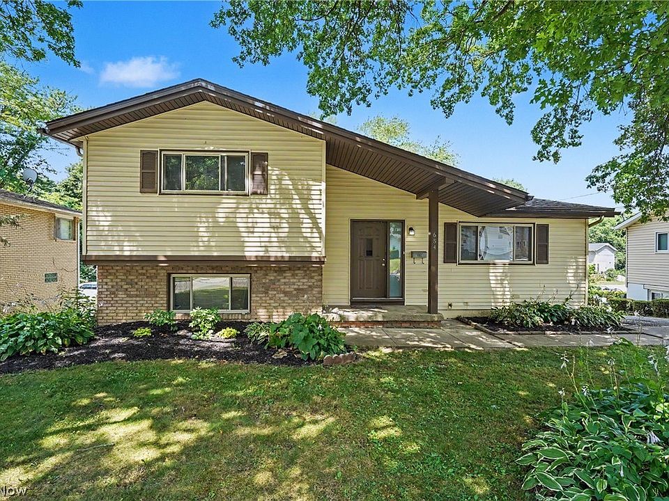 1st image of 684 Cliffside Dr