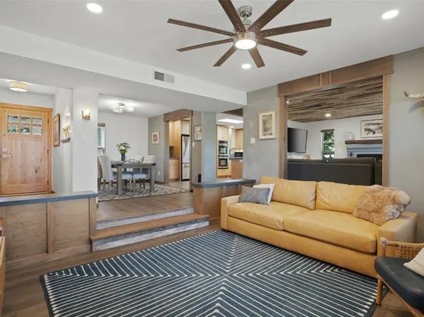 2532 Camino Alfredo, Santa Fe, NM 87505