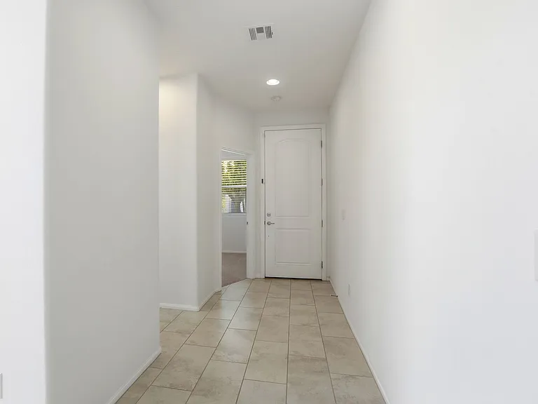 2116 Rubble Ave — Photo 6