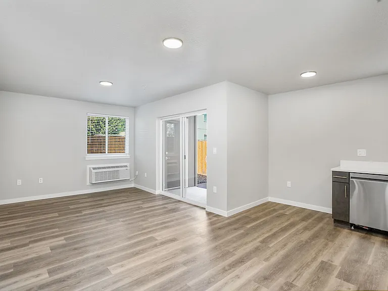 Fisher Park Apartments — Photo 15