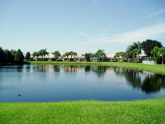 2nd image of 8464 SE Retreat Dr