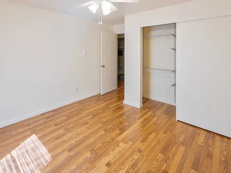 2511 Howard Ave #21 — Photo 26