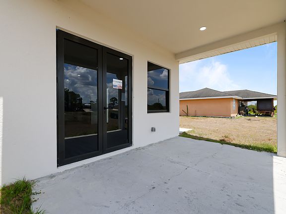 2nd image of 8014 Mangrove Cir