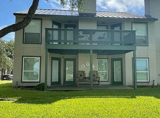 302 Saint Andrews St APT 101B, Rockport, TX 78382