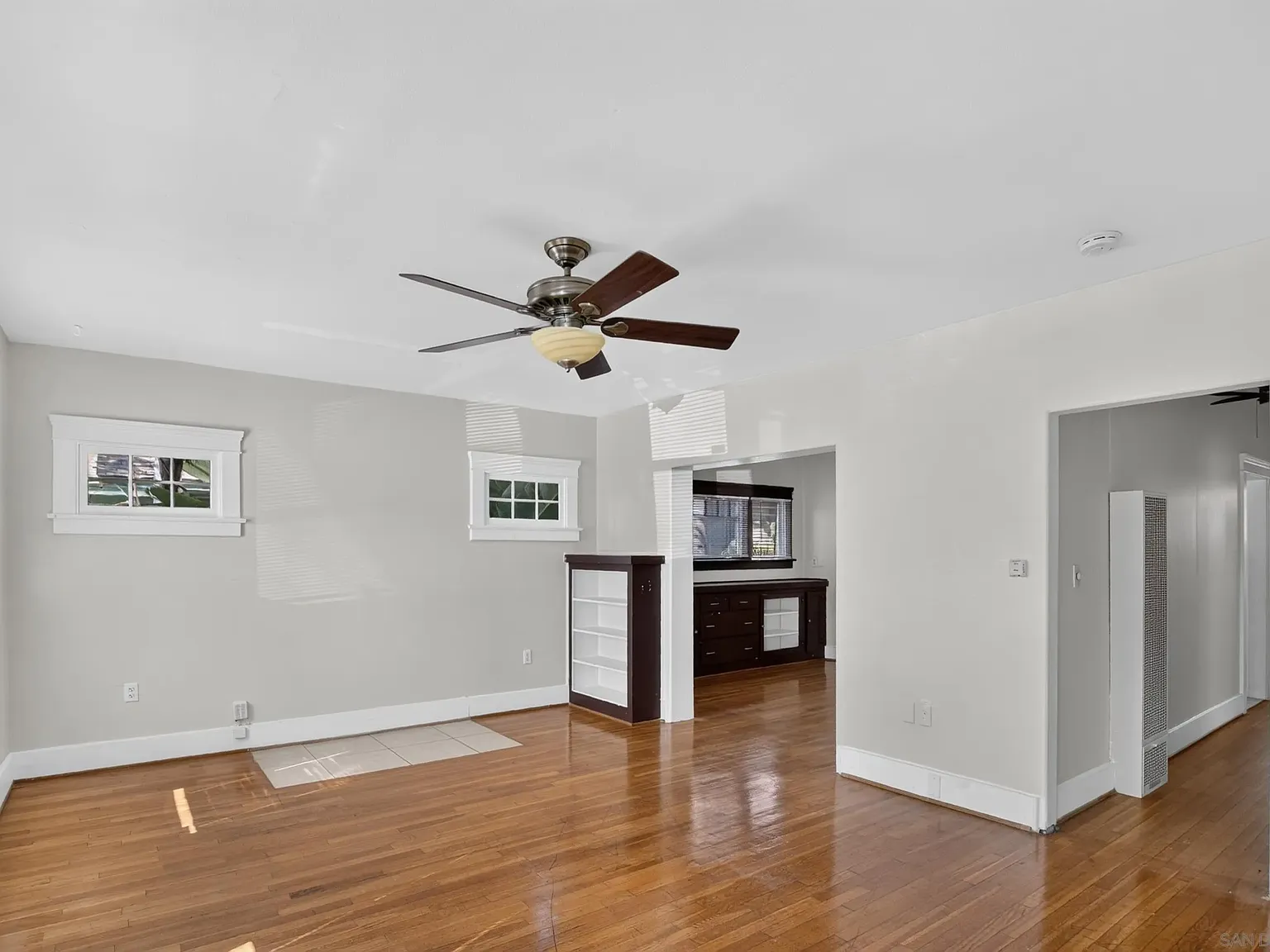 2 bed, 1.0 bath, 1128 sqft, $3,000 — Photo 4