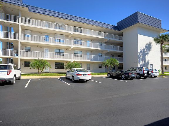 2nd image of 2160 N Highway A1a Hwy APT 203
