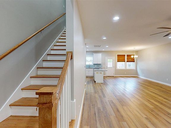 5th image of 111 Pines Dr