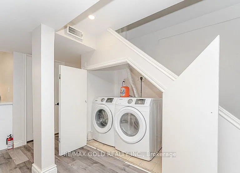 2673 Kingsberry Cres #BASEMENT — Photo 15
