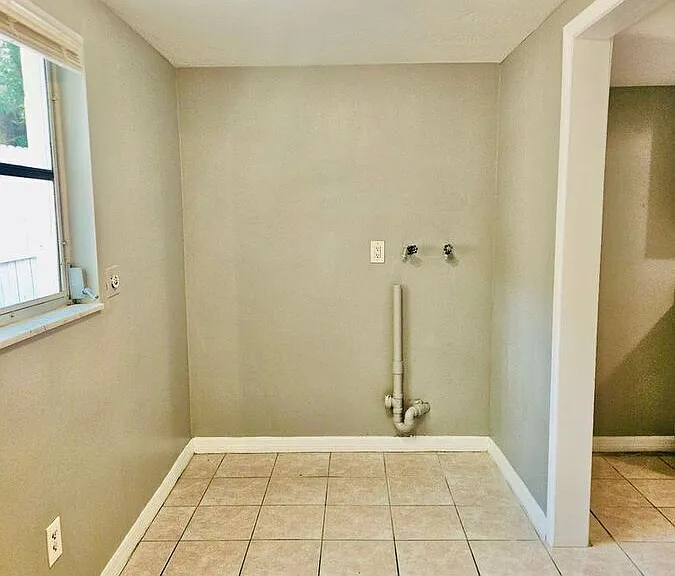 7621 Ilex Dr — Photo 46