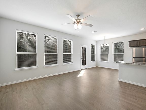 3rd image of 517 S Mockingbird Ln #519