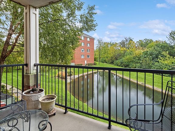 5th image of 2300 Oakmont Way Unit 207