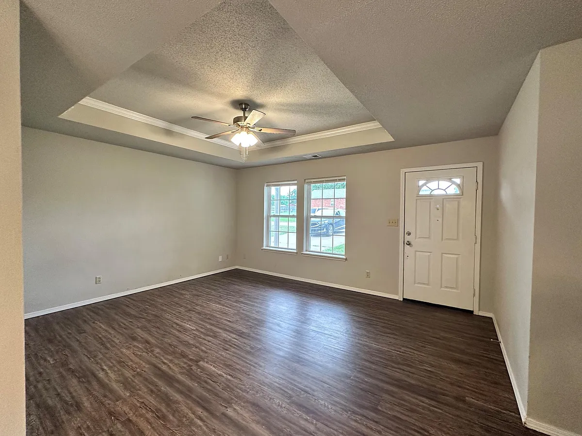 Building Photo - 409 Boulder Dr